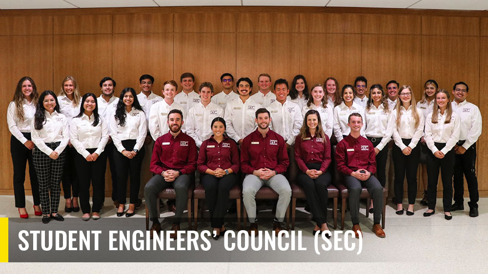 Students that are in the Student Engineers' Council posing for a group photo.